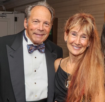 Dr. Howard & Gayle Gross