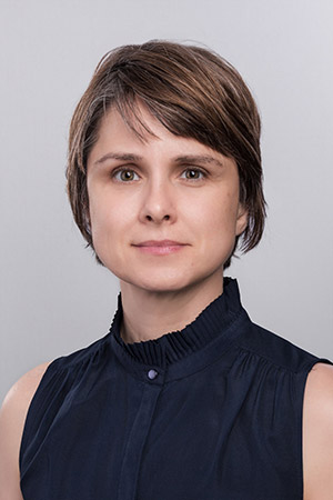 Elizabeth Throesch