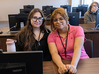Two students in the Levine-Gormley STEM Scholars program prepare for their first class at Stockton.